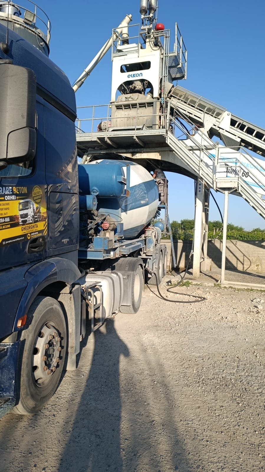 Livrare beton pentru construcție